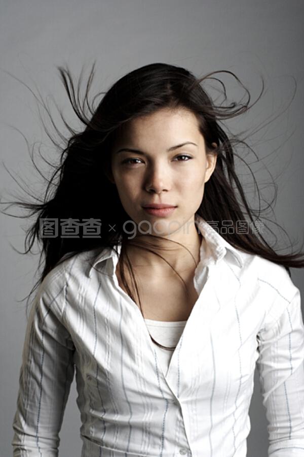 香烟与丝绒 166网主播